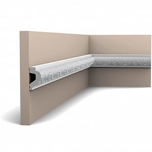 Плинтус из дюрополимера Orac Decor P3020 2000х61х32 в интерьере